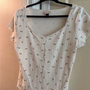 Universal Thread White V-Neck Tee with Pink and Green Floral Print